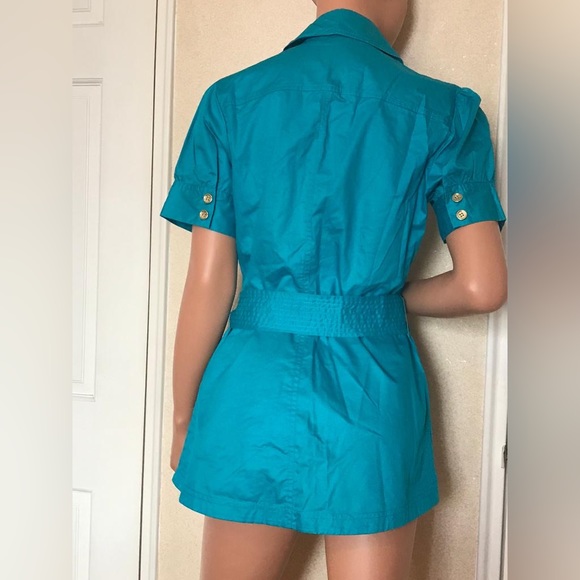 Bebe blue top with pockets, belt, & gold accent buttons in sz M. New, no tags. - Picture 3 of 12